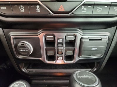 2022 Jeep Gladiator Overland
