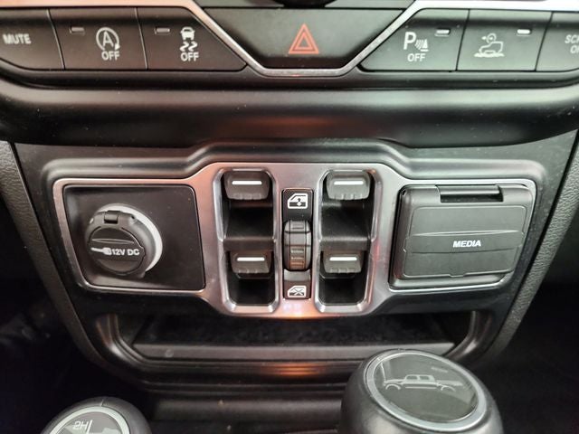 2022 Jeep Gladiator Overland
