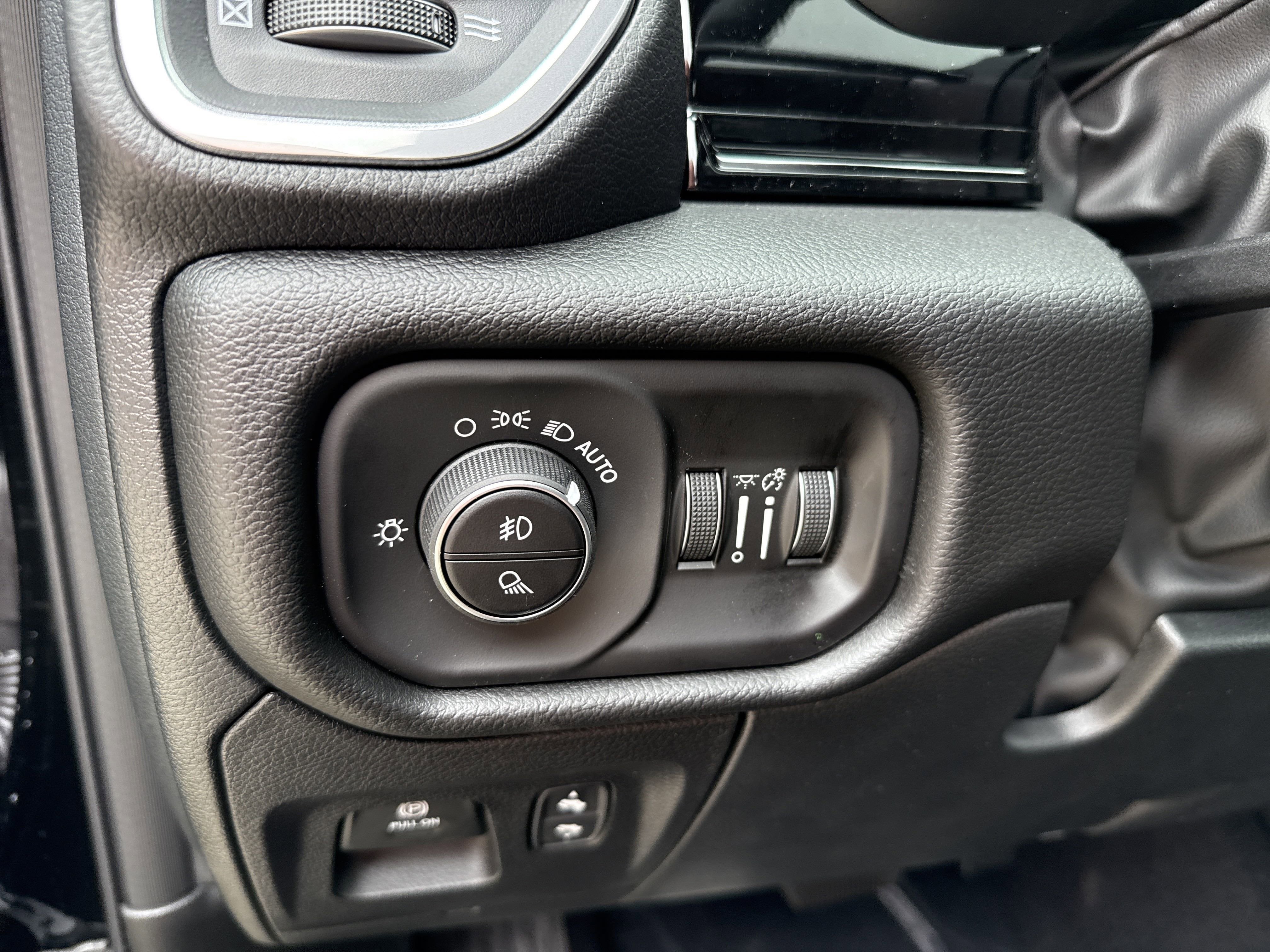 2026 RAM Ram 1500 Laramie 4x4 Crew Cab 5'7 Box