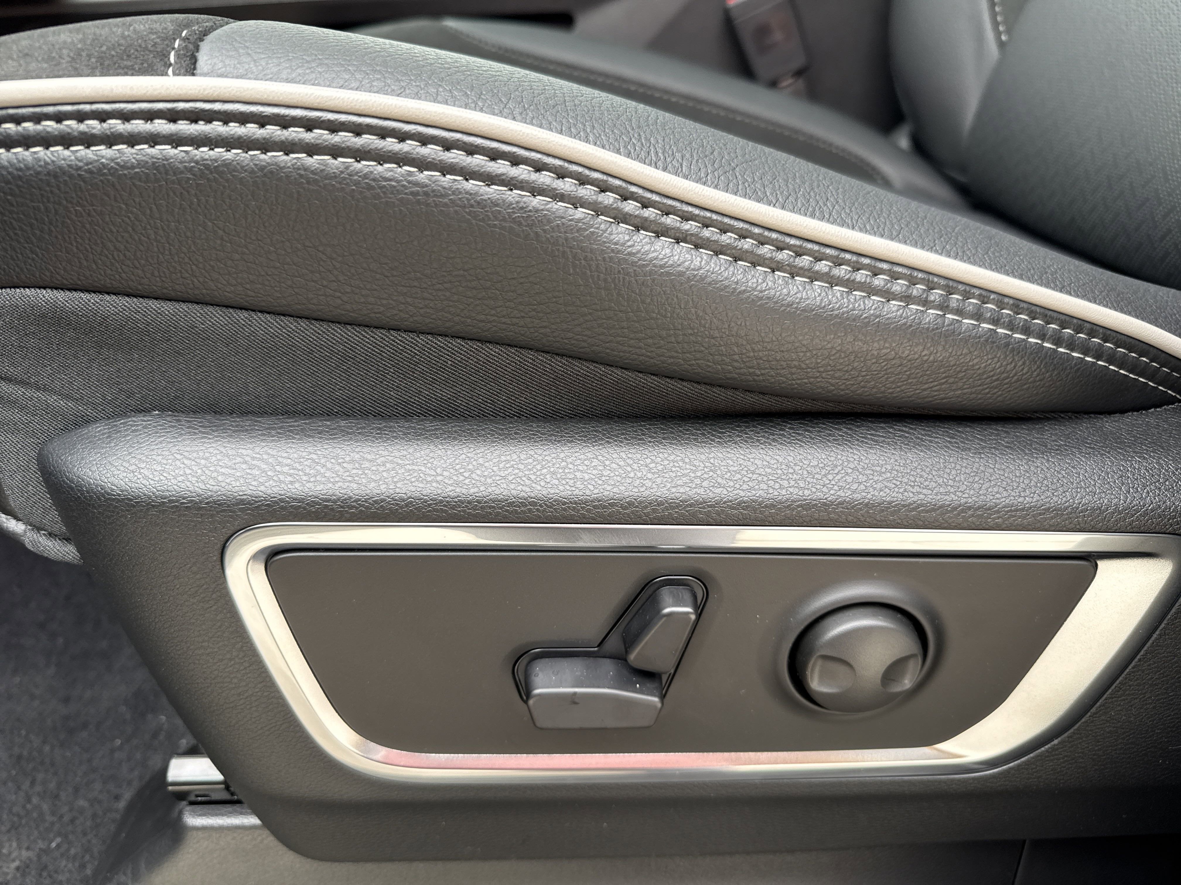 2026 RAM Ram 1500 Laramie 4x4 Crew Cab 5'7 Box