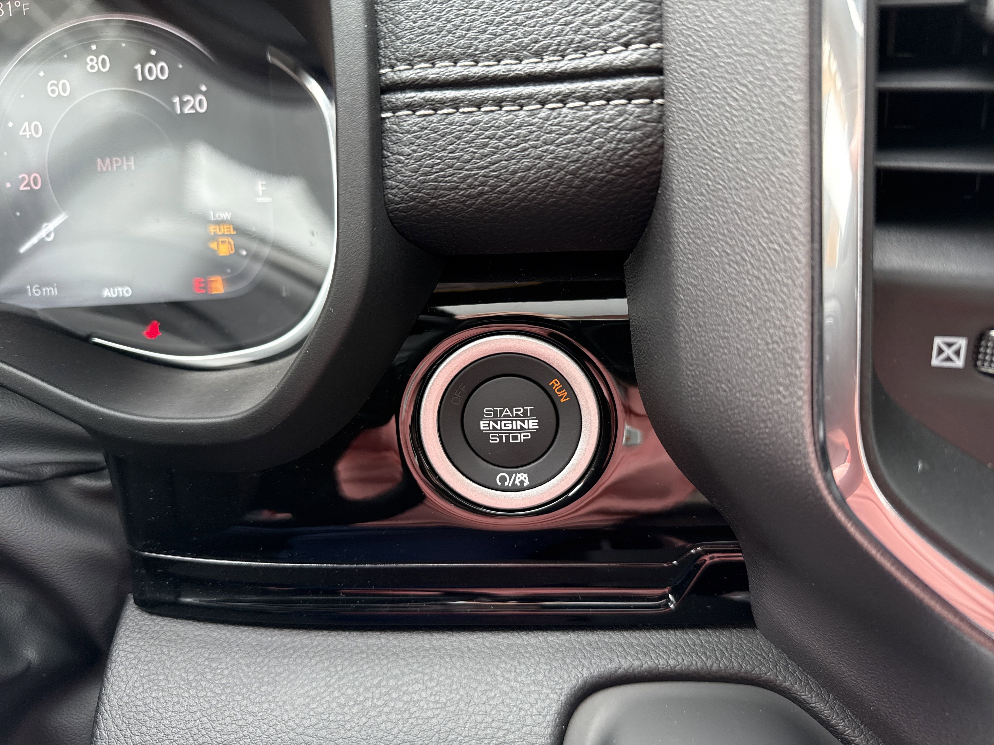 2026 RAM Ram 1500 Laramie 4x4 Crew Cab 5'7 Box