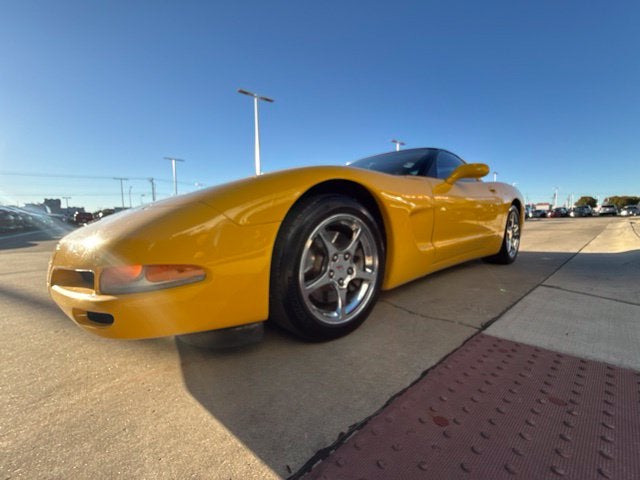 2003 Chevrolet Corvette Base