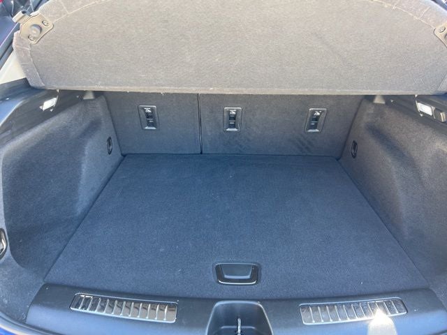 2021 Cadillac XT4 Premium Luxury