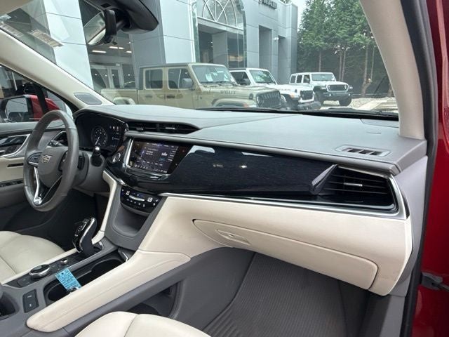 2025 Cadillac XT6 Premium Luxury