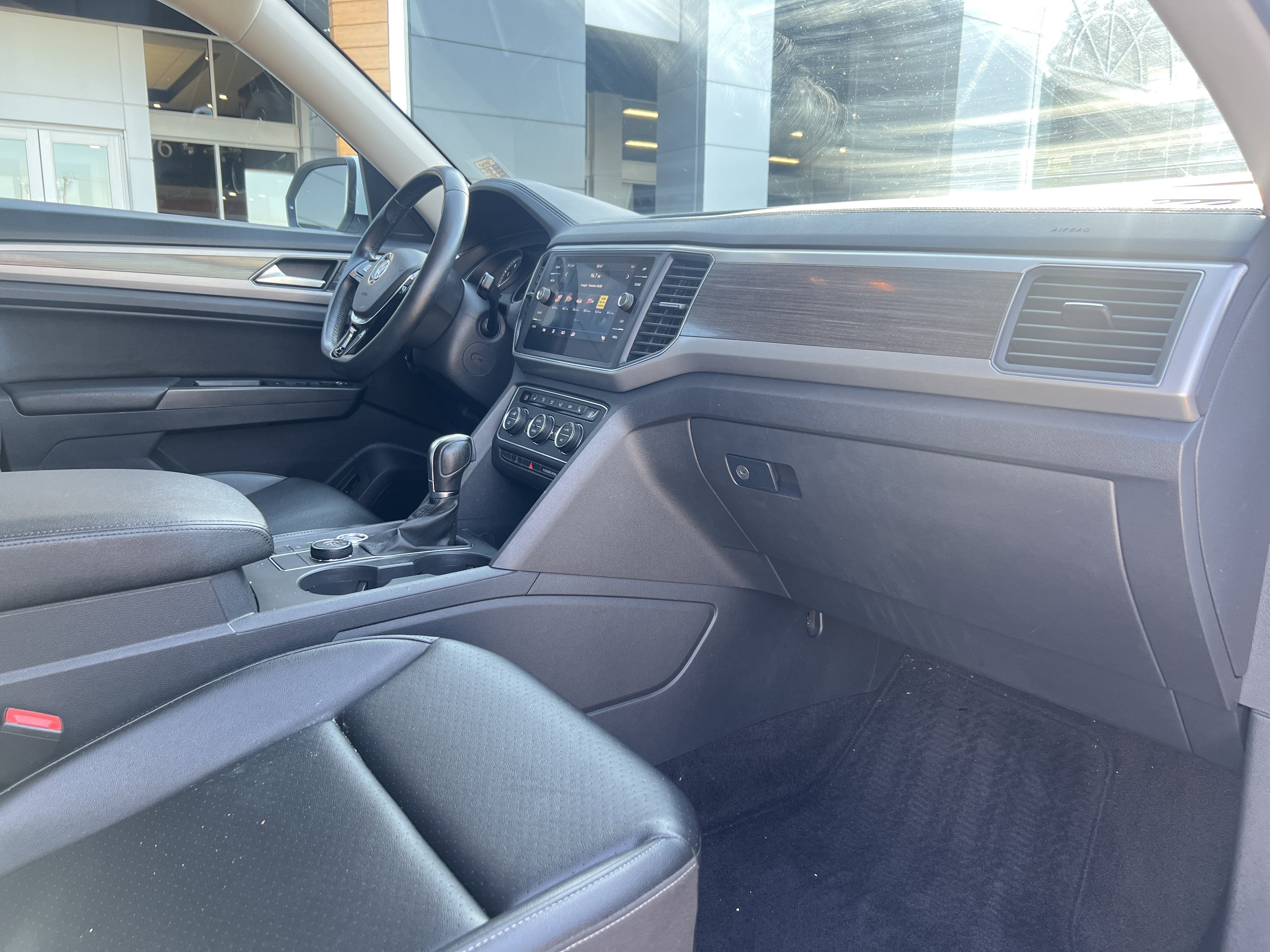 2018 Volkswagen Atlas 3.6L V6 SE with Technology