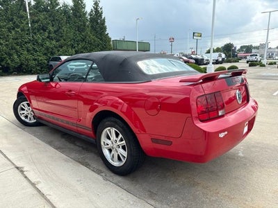 2007 Ford Mustang V6 Deluxe