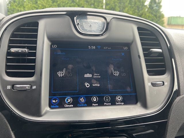 2021 Chrysler 300 S