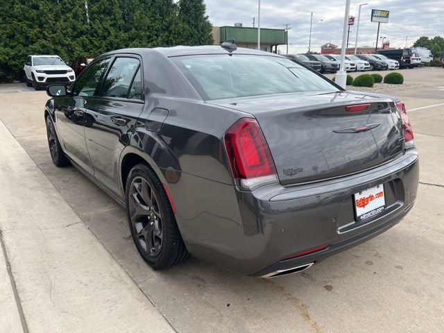2021 Chrysler 300 S