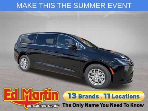 2027 Chrysler Pacifica Select