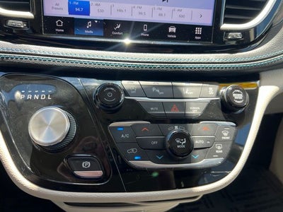 2021 Chrysler Pacifica Touring L