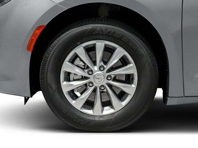 2017 Chrysler Pacifica Touring L Plus