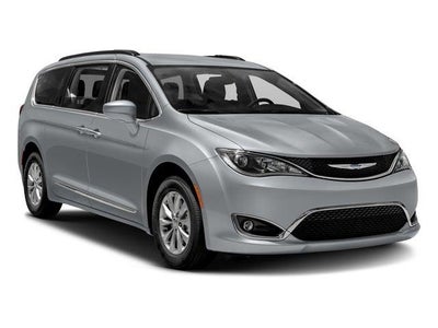 2017 Chrysler Pacifica Touring L Plus