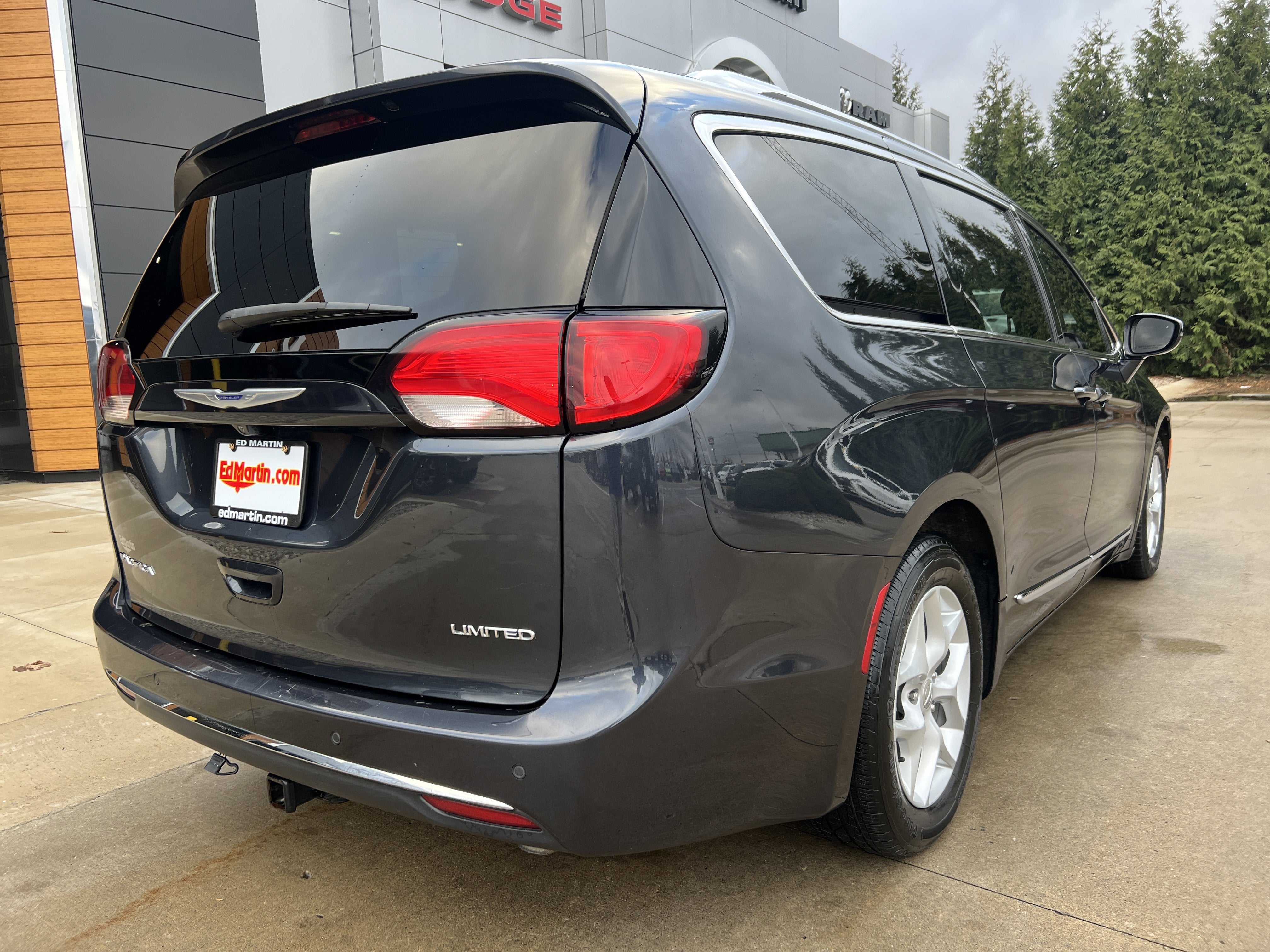 2020 Chrysler Pacifica Limited