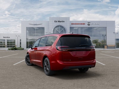2027 Chrysler Pacifica Limited