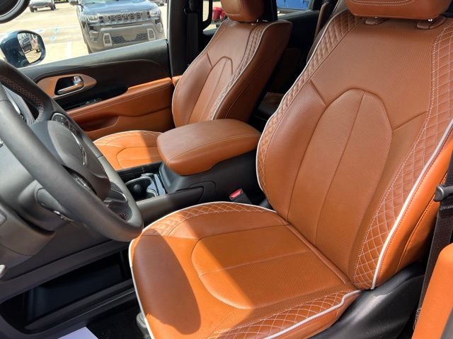 2024 Chrysler Pacifica Pinnacle