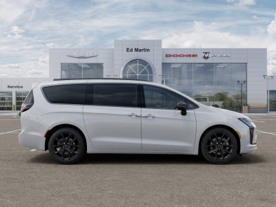 2027 Chrysler Pacifica Limited