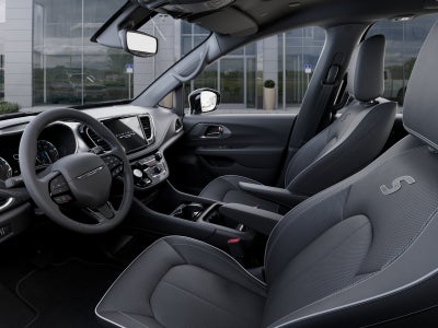 2027 Chrysler Pacifica Limited