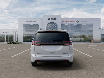 2027 Chrysler Pacifica Limited