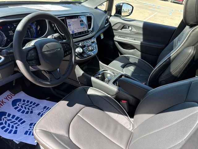 2027 Chrysler Pacifica Limited