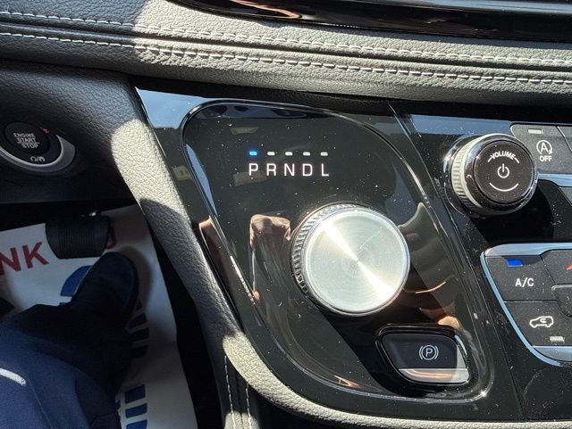 2027 Chrysler Pacifica Limited