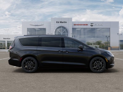 2027 Chrysler Pacifica Limited