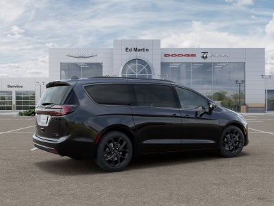 2027 Chrysler Pacifica Limited
