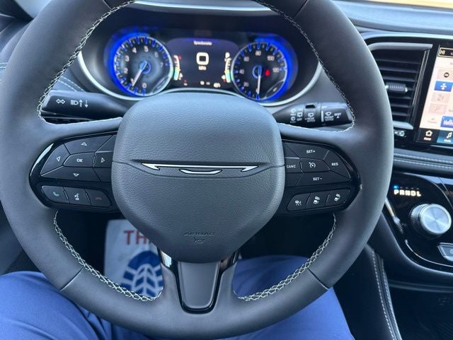 2027 Chrysler Pacifica Limited