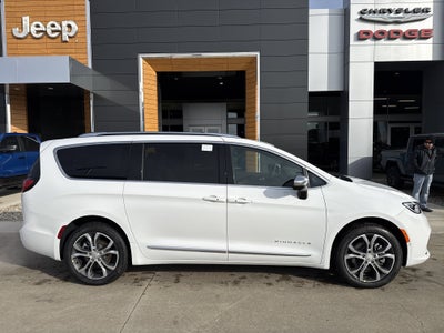 2026 Chrysler Pacifica Pinnacle