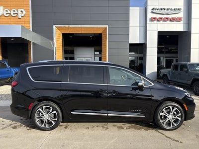 2026 Chrysler Pacifica Pinnacle