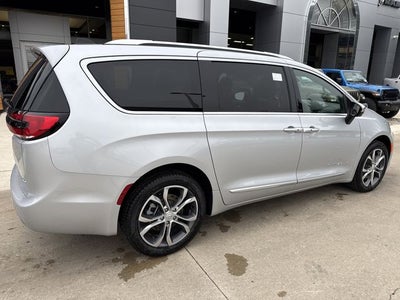 2026 Chrysler Pacifica Pinnacle