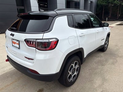 2022 Jeep Brújula Trailhawk