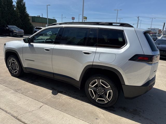 2026 Jeep Cherokee Laredo