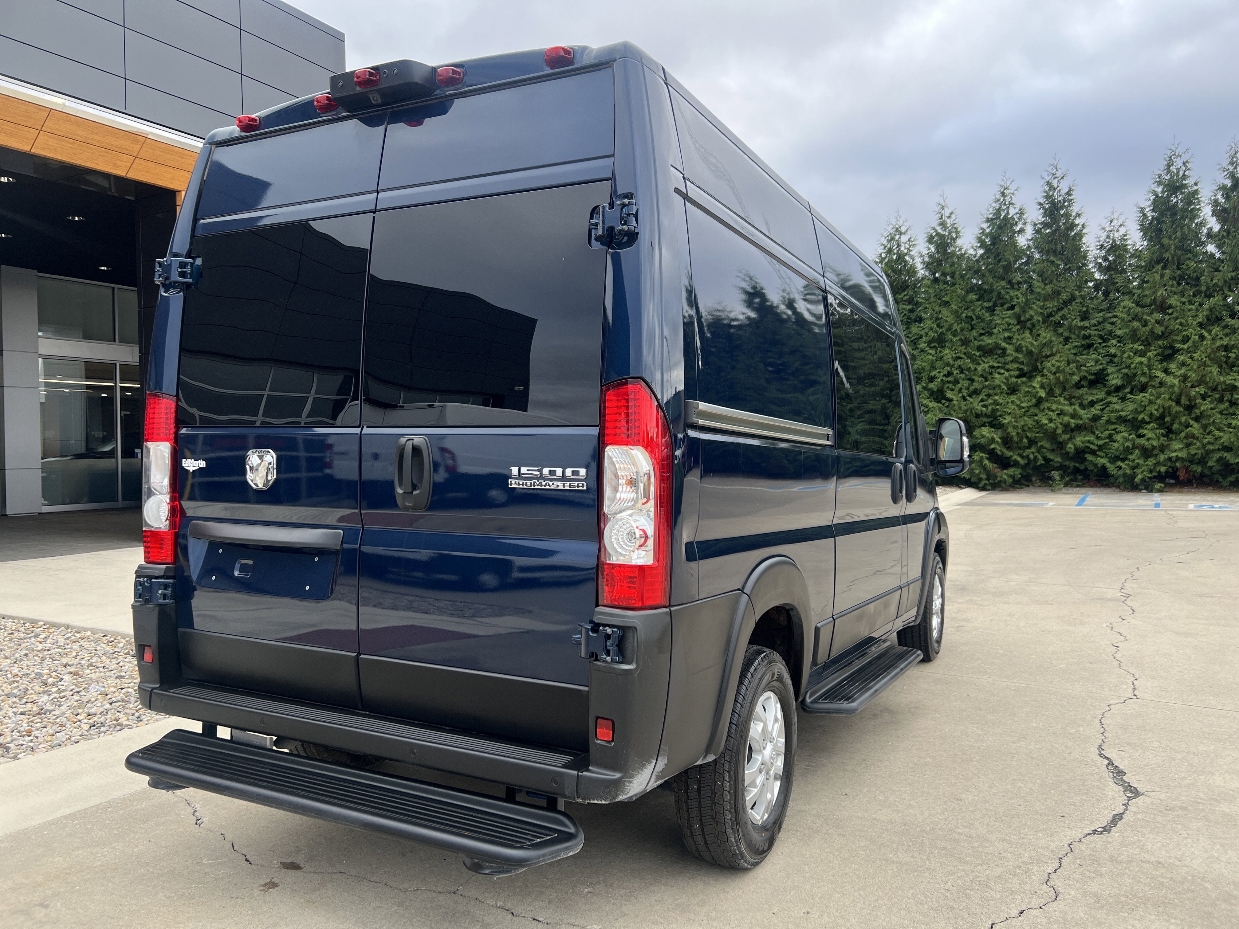2025 RAM ProMaster 1500 SLT