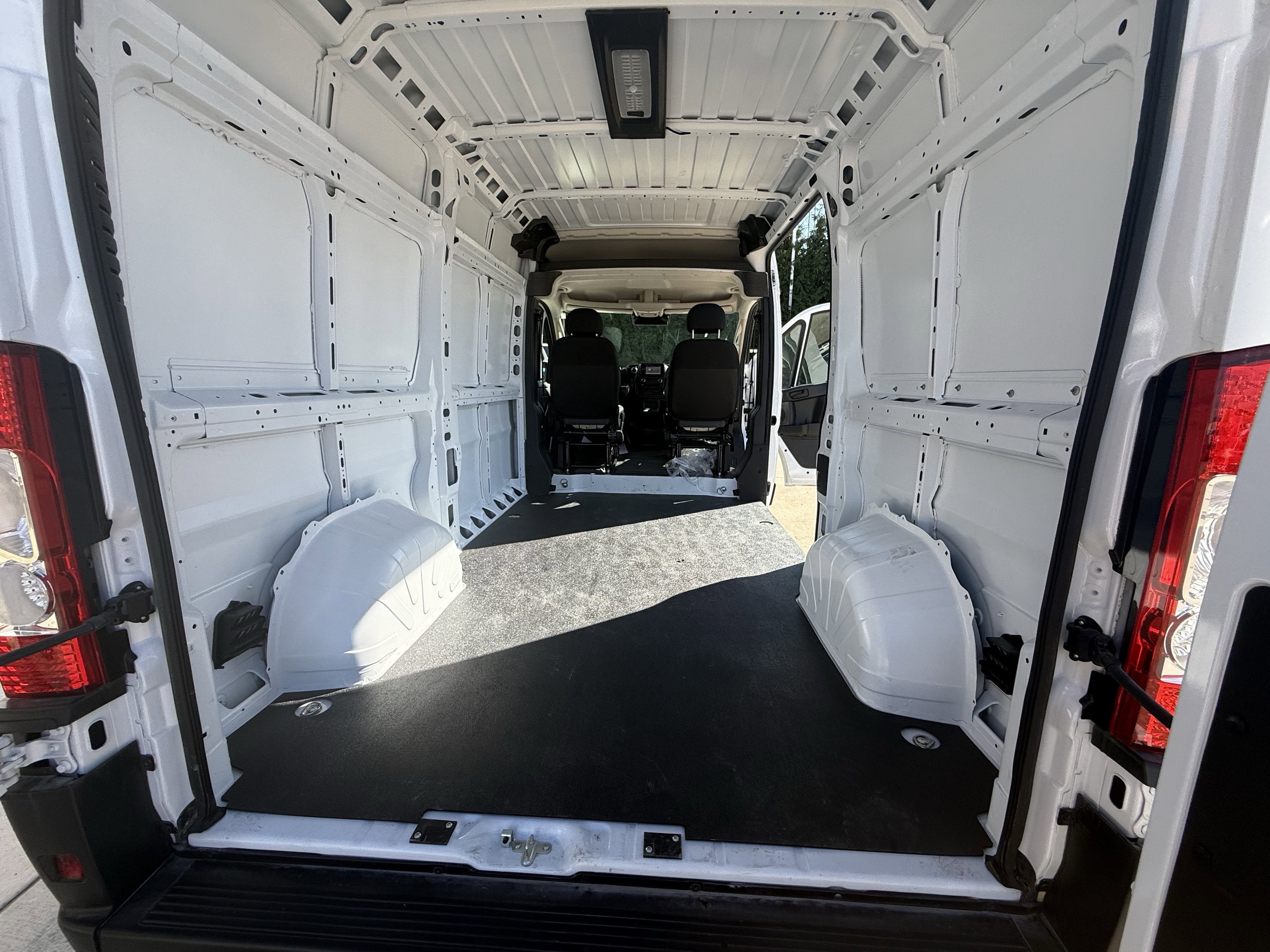 2025 RAM ProMaster 2500 Tradesman