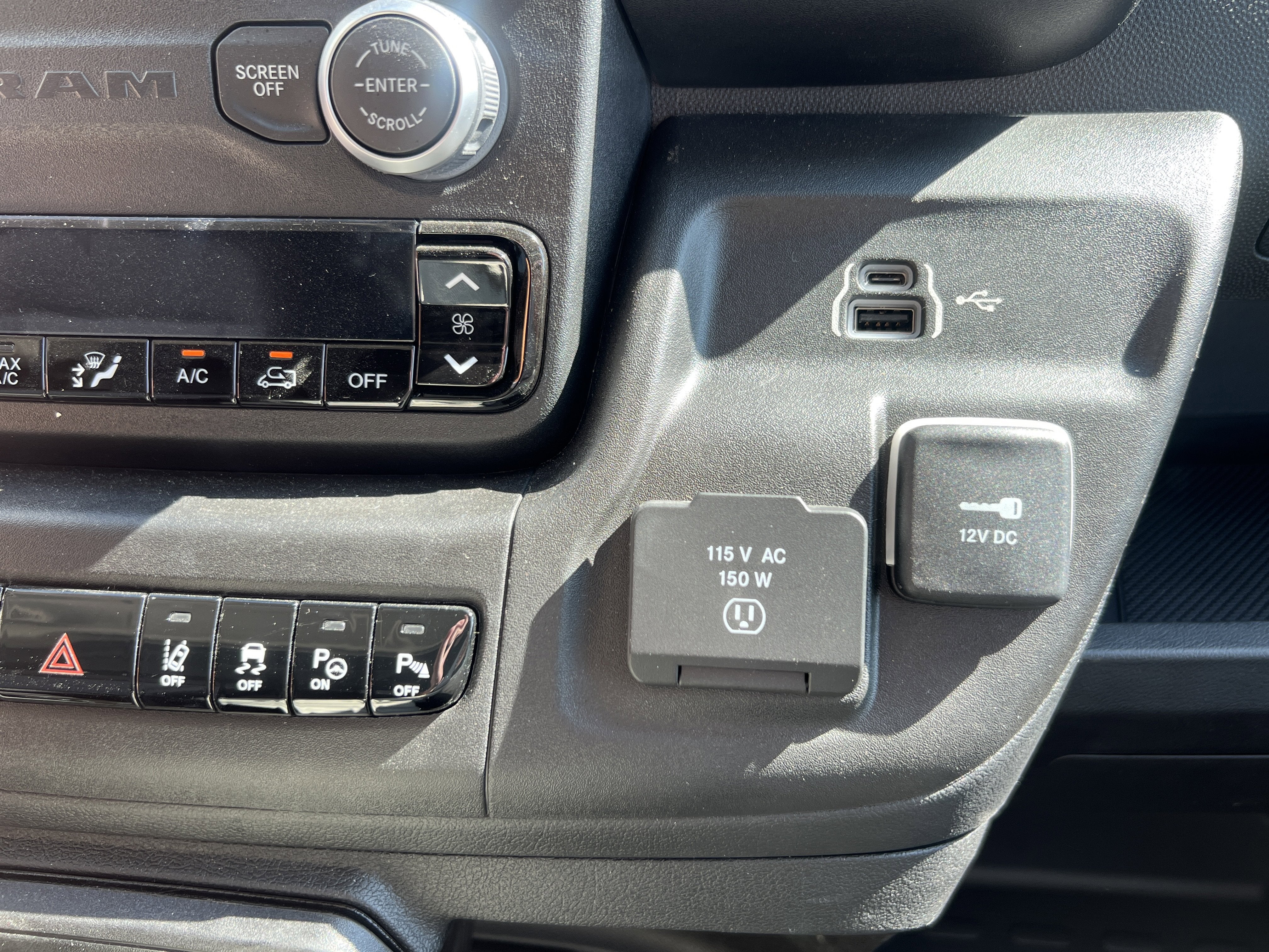 2025 RAM ProMaster 2500 SLT