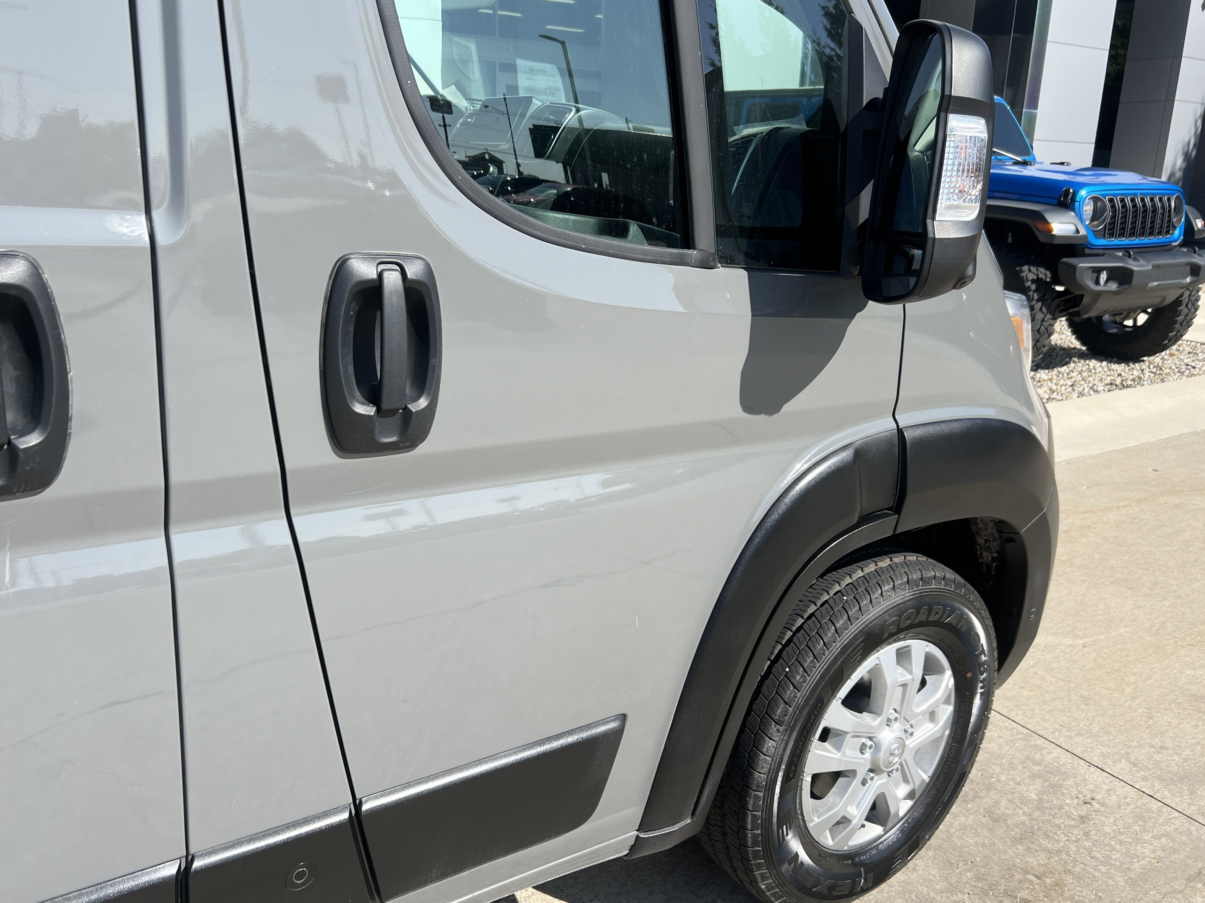 2025 RAM ProMaster 2500 SLT