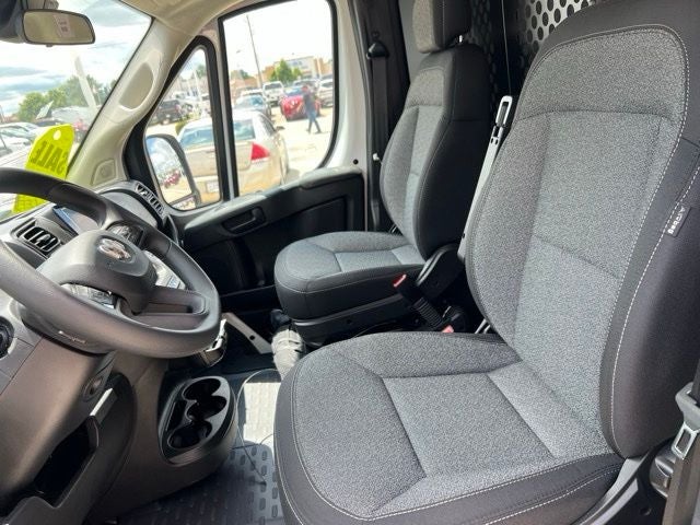 2025 RAM ProMaster 2500 Base 136 WB