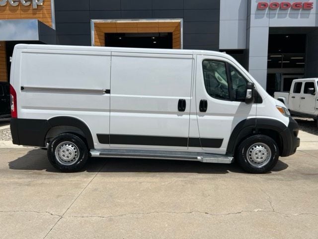 2025 RAM ProMaster 2500 Base 136 WB