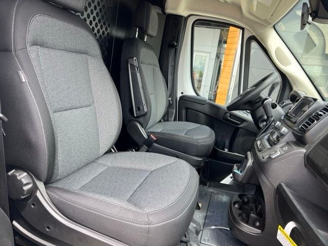 2025 RAM ProMaster 2500 Base 136 WB