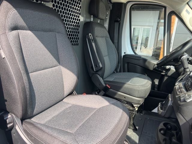 2025 RAM ProMaster 2500 SLT