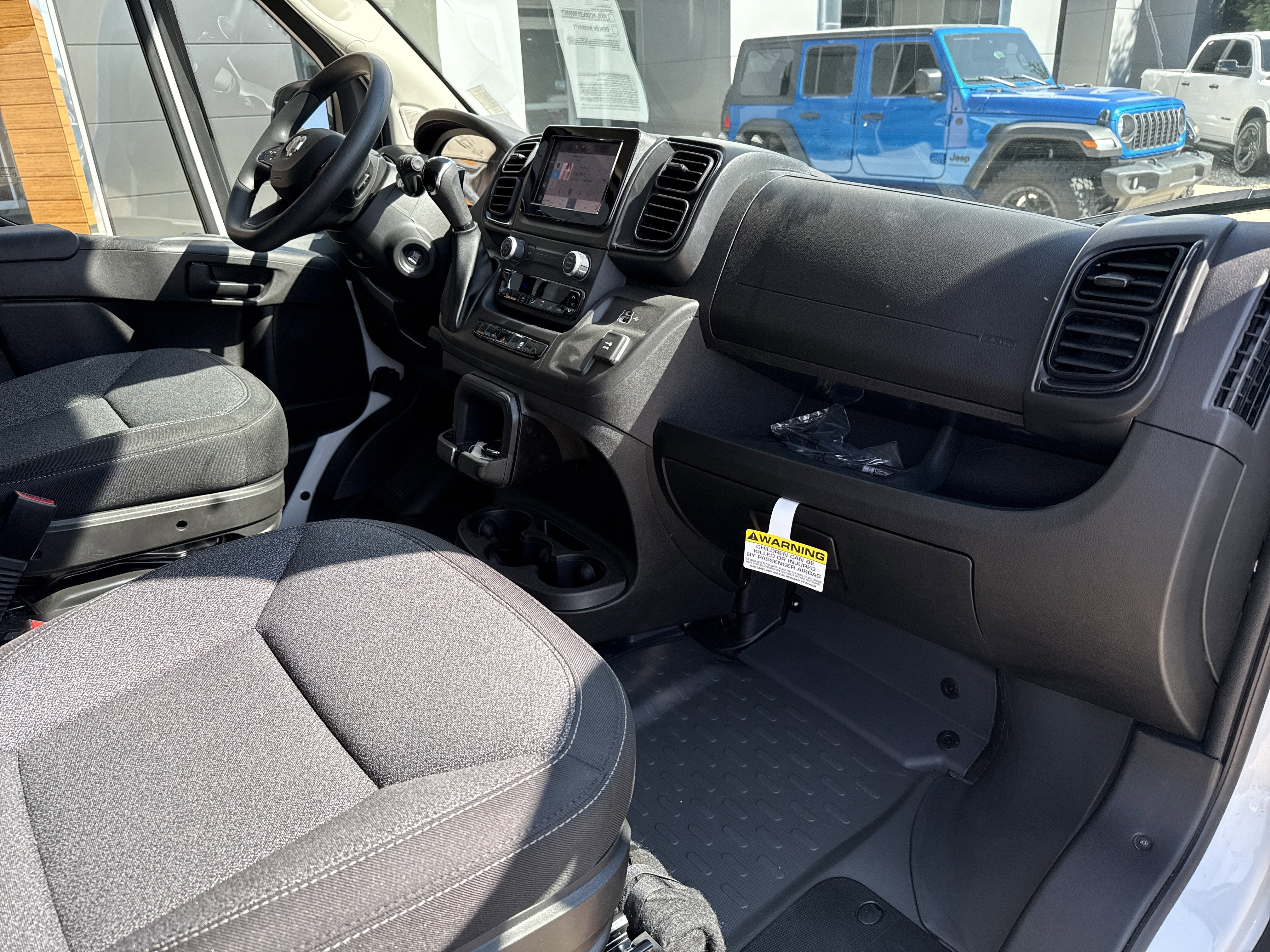 2025 RAM ProMaster 2500 Tradesman
