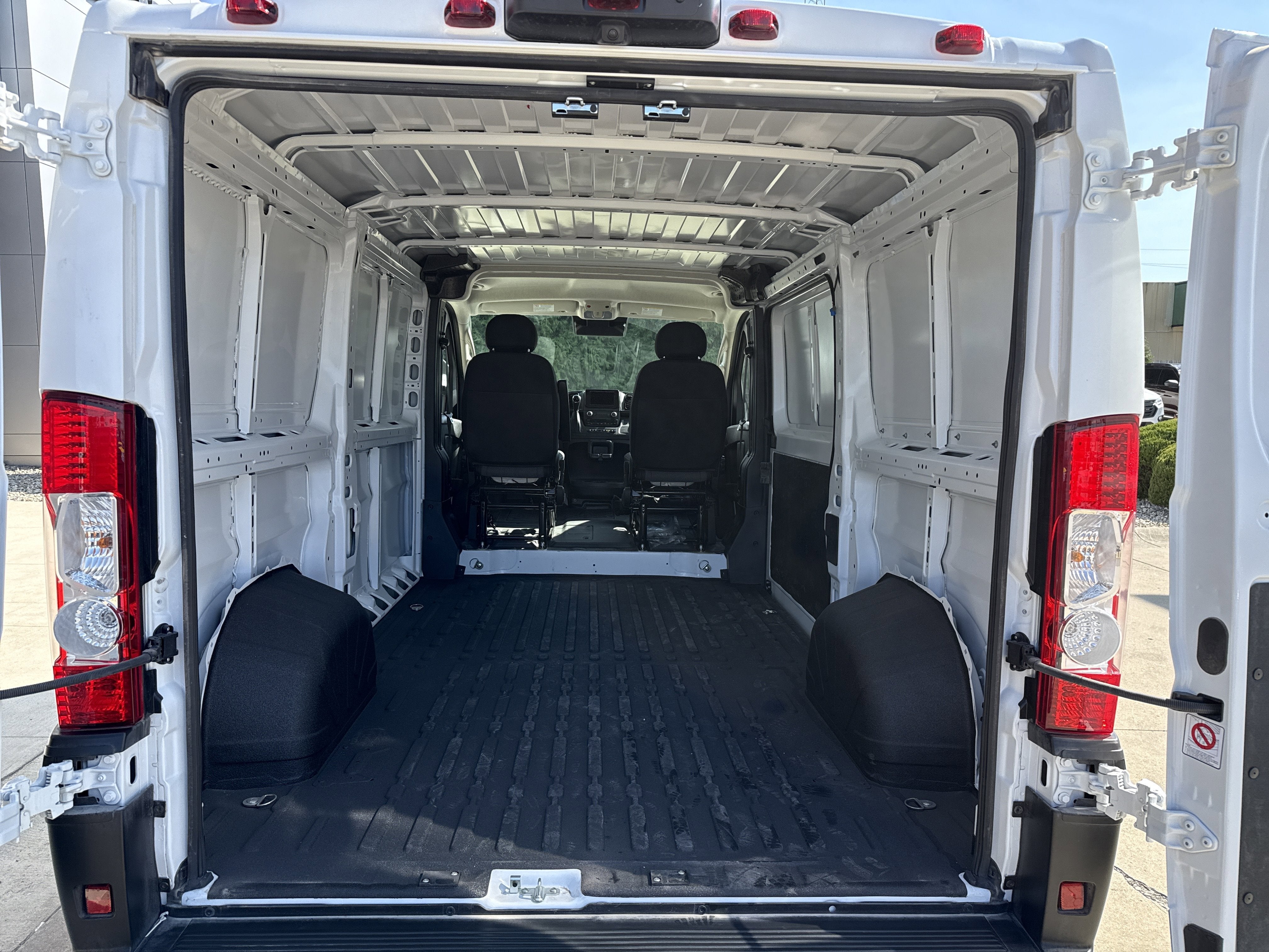 2025 RAM ProMaster 2500 Tradesman