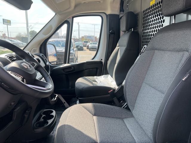 2025 RAM ProMaster 2500 SLT 136 WB