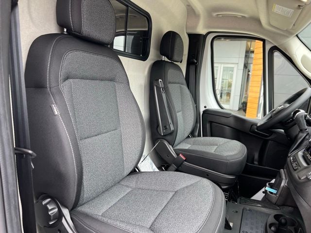 2025 RAM ProMaster 2500 TRADESMAN 136 WB