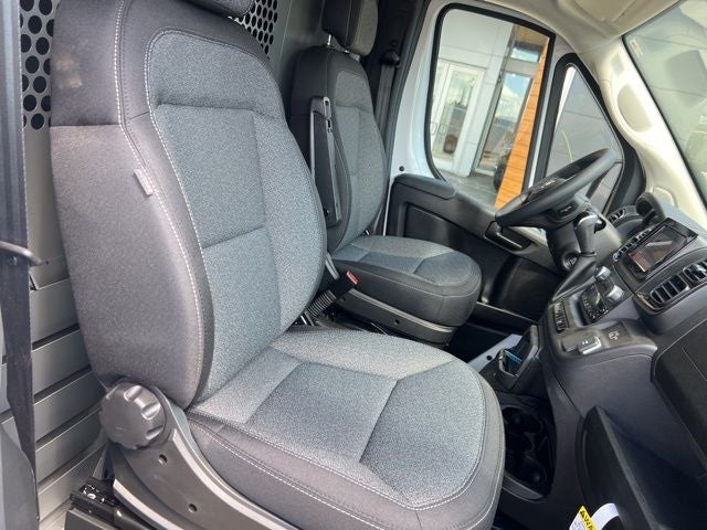 2025 RAM ProMaster 2500 TRADESMAN 136 WB