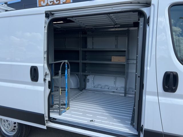 2025 RAM ProMaster 2500 TRADESMAN 136 WB