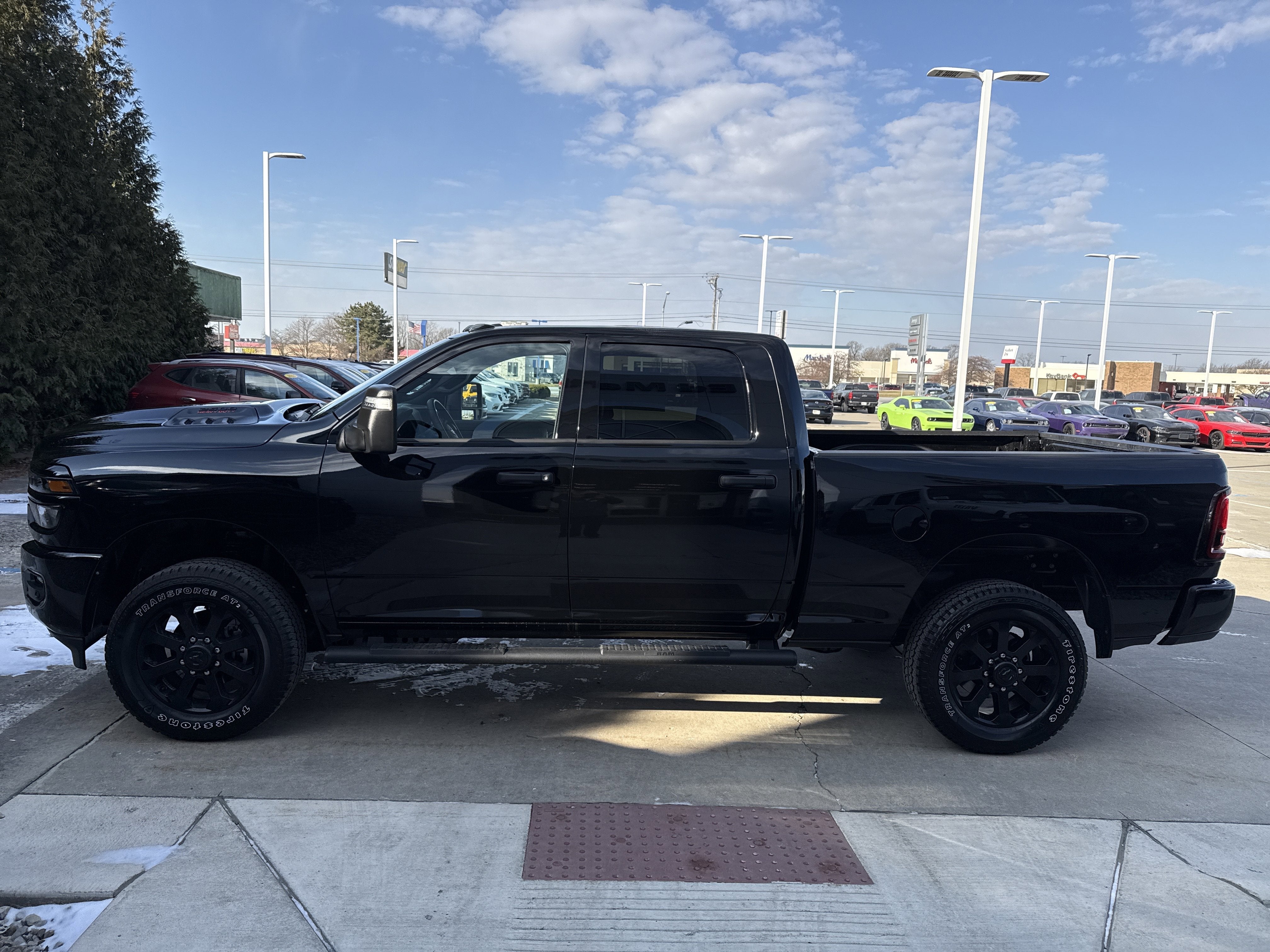 2026 RAM Ram 2500 Black Express 4x4 Crew Cab 6'4 Box