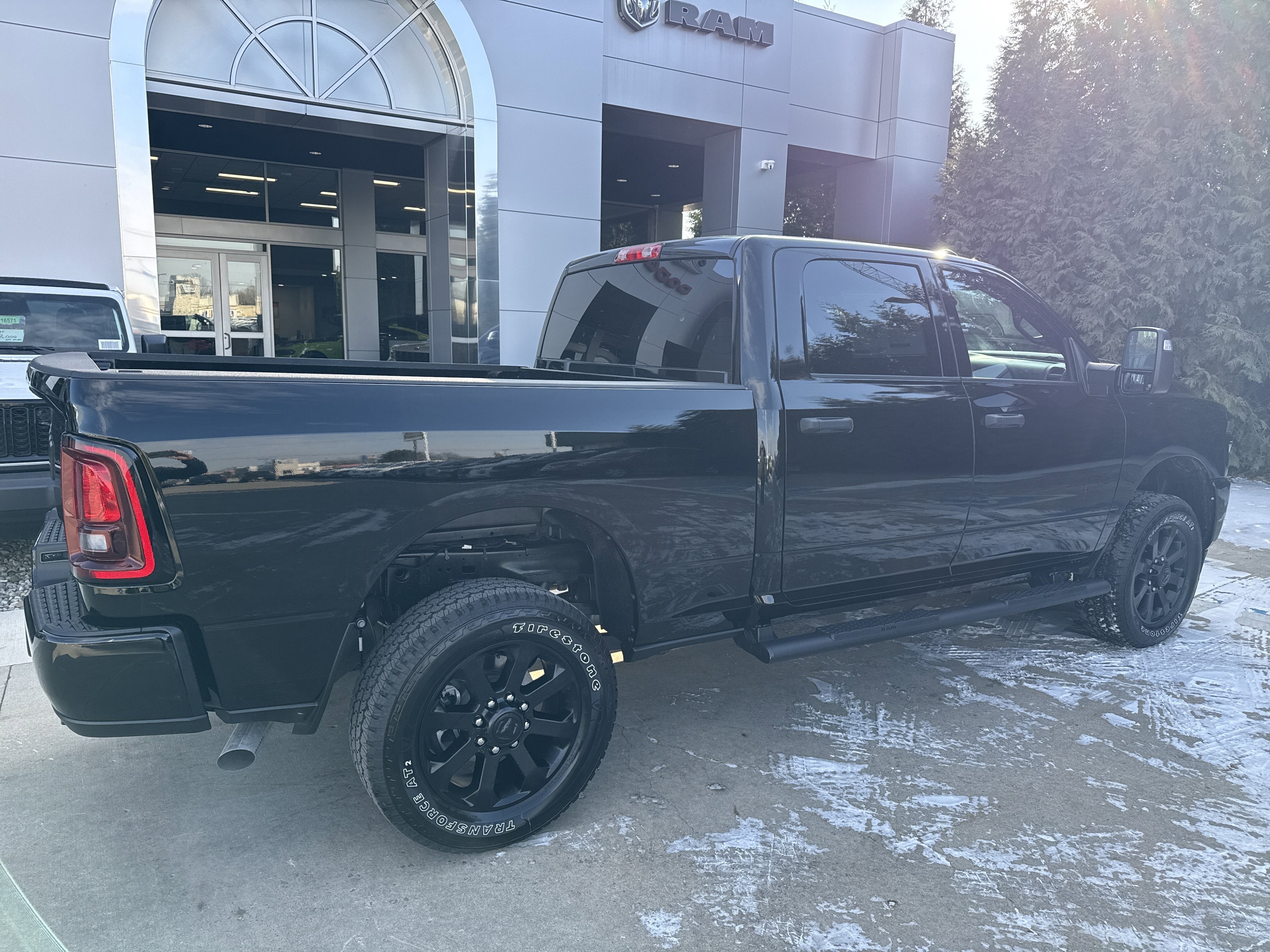 2026 RAM Ram 2500 Black Express 4x4 Crew Cab 6'4 Box