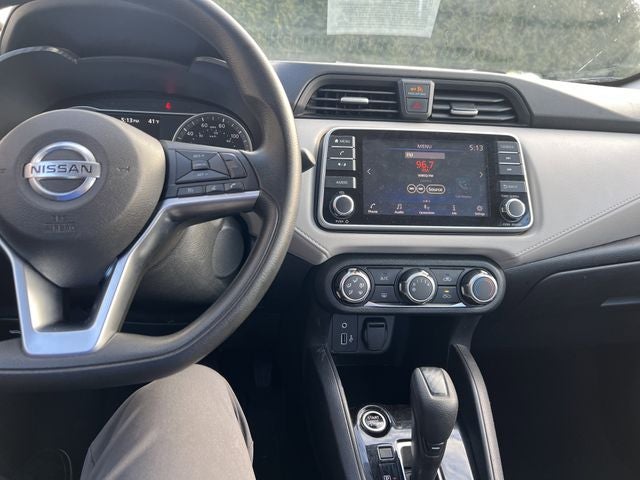 2022 Nissan Versa 1.6 SV