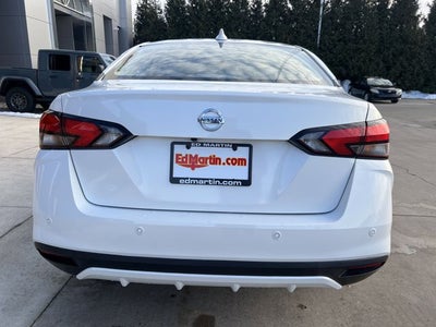 2022 Nissan Versa 1.6 SV